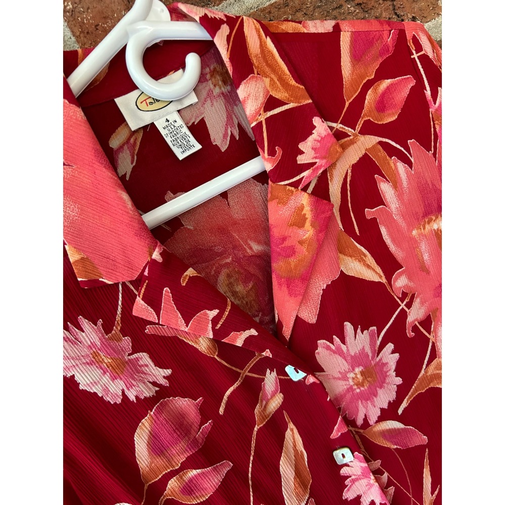 Talbots Red Floral Short Sleeve Button Up Blouse Smocked Back Size 4